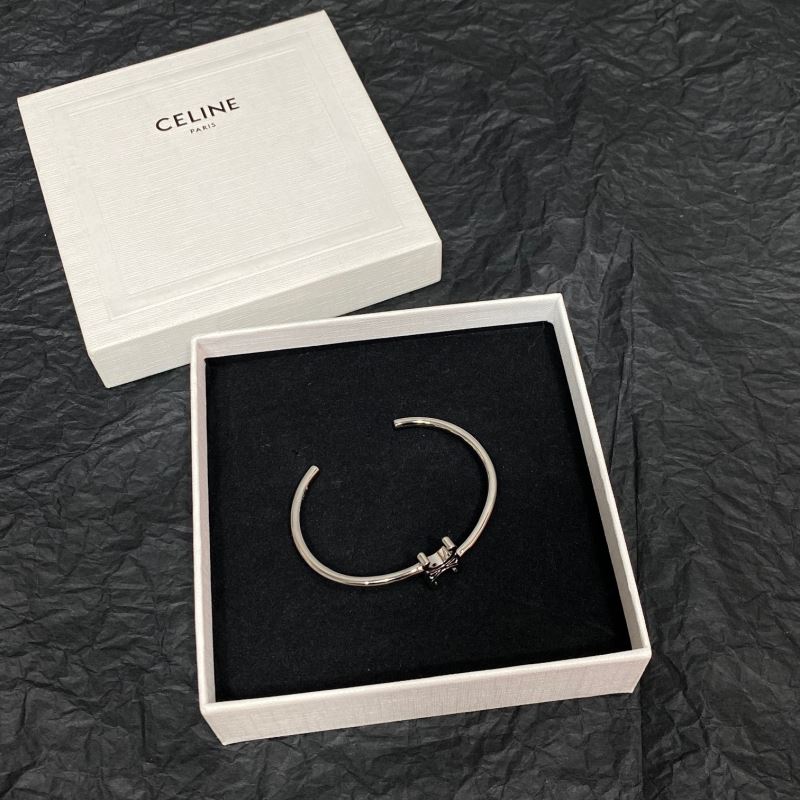 Ce**e bracelets
